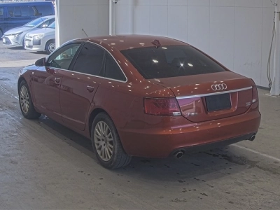 AUDI A6 AVANTE