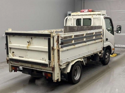 TOYOTA DYNA TRUCK
