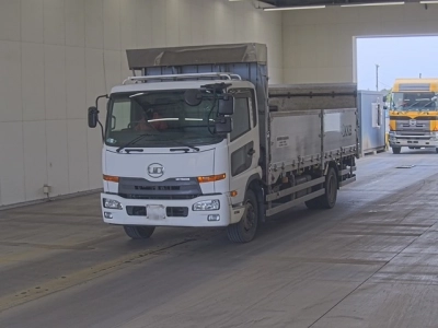 NISSAN UD