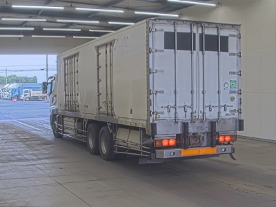 MITSUBISHI FUSO SUPER GREAT