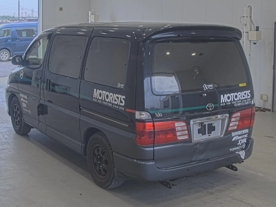 TOYOTA GRAND HIACE