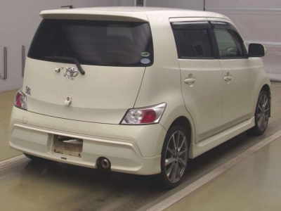 TOYOTA BB