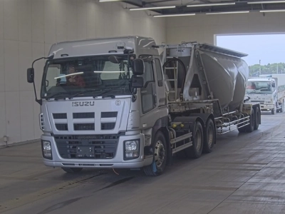 ISUZU GIGA