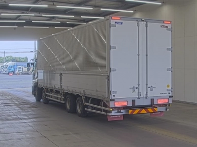 NISSAN DIESEL (UD) QUON