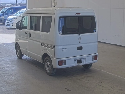 NISSAN NV100 CLIPPER