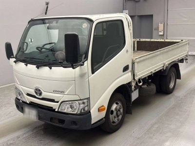 TOYOTA DYNA TRUCK