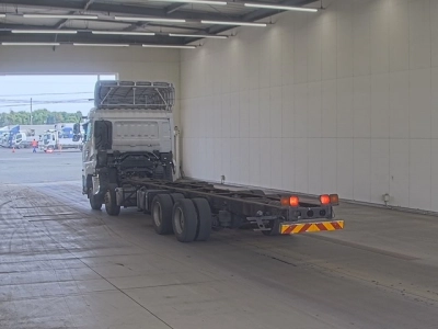 NISSAN DIESEL (UD) QUON