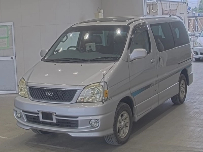 TOYOTA REGIUS