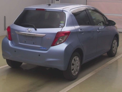 TOYOTA VITZ