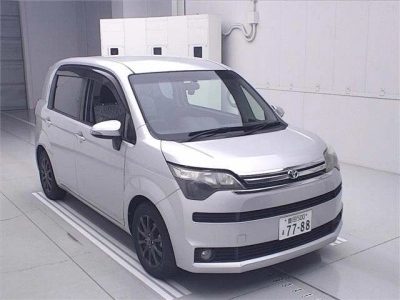 TOYOTA SPADE