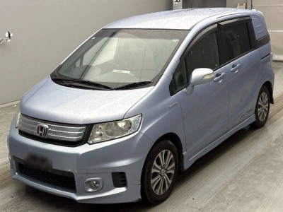HONDA FREED SPIKE HYBRID