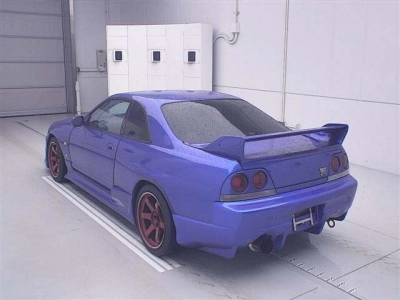 NISSAN SKYLINE