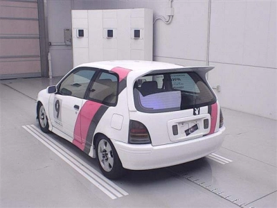 TOYOTA STARLET