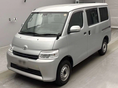 TOYOTA TOWN ACE VAN