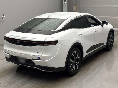 TOYOTA CROWN CROSSOVER