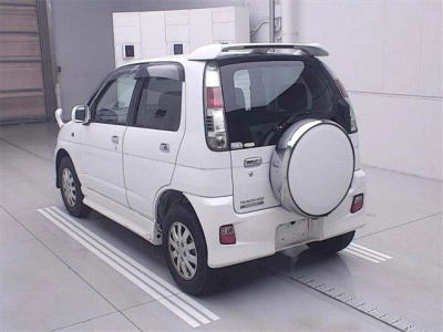 DAIHATSU TERIOS KID