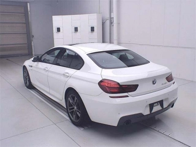 BMW 6 SERIES
