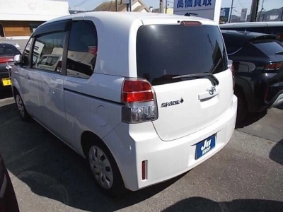 TOYOTA SPADE