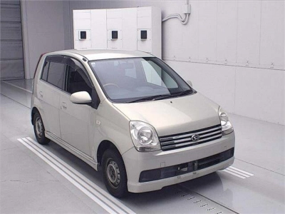 DAIHATSU MIRA AVY