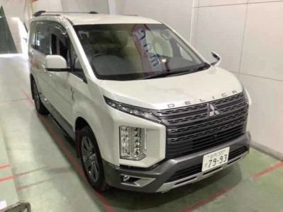 MITSUBISHI DELICA D:5