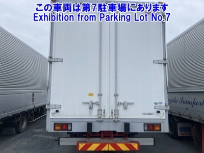 MITSUBISHI FUSO FIGHTER