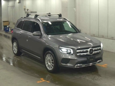 MERCEDES BENZ GLB