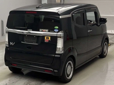 HONDA N-BOX SLASH