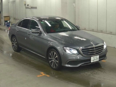 MERCEDES BENZ E CLASS