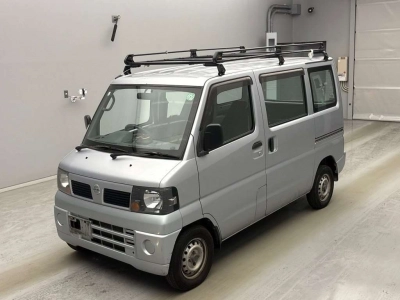 NISSAN CLIPPER VAN