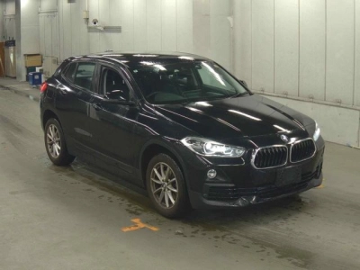 BMW X2