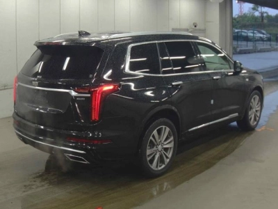 CADILLAC XT6