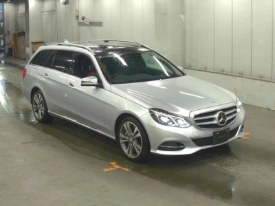 MERCEDES BENZ E CLASS STATION WAGON