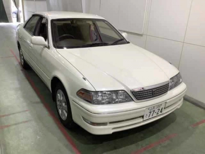 TOYOTA MARK II