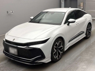 TOYOTA CROWN CROSSOVER