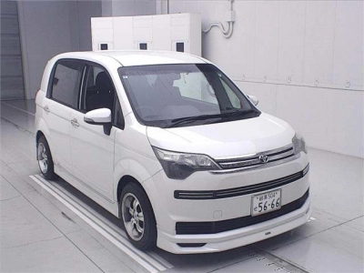 TOYOTA SPADE