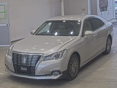 TOYOTA CROWN MAJESTA