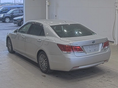 TOYOTA CROWN MAJESTA
