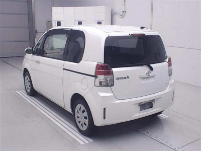 TOYOTA SPADE