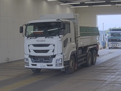 ISUZU GIGA