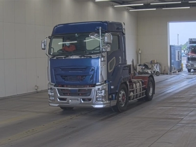 ISUZU GIGA