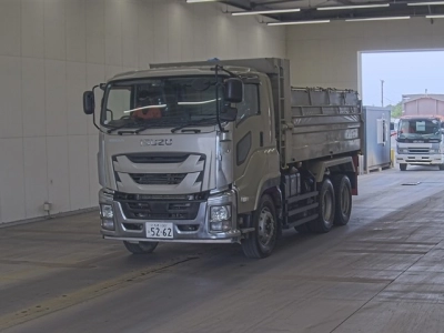 ISUZU GIGA