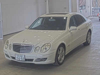 MERCEDES BENZ E CLASS