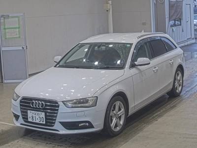 AUDI A4 AVANTE