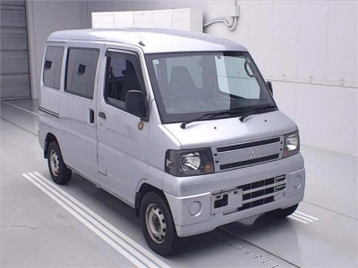 MITSUBISHI MINICAB
