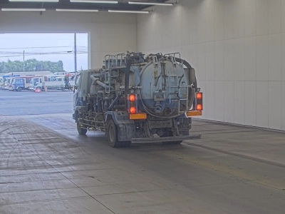 MITSUBISHI FUSO FIGHTER