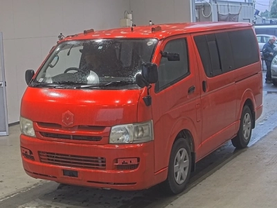 TOYOTA REGIUS VAN