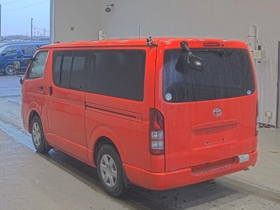 TOYOTA REGIUS VAN