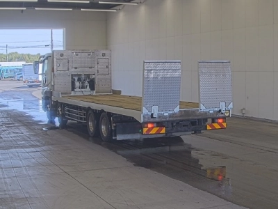 MITSUBISHI FUSO SUPER GREAT