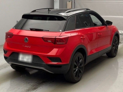 VOLKSWAGEN T-ROC