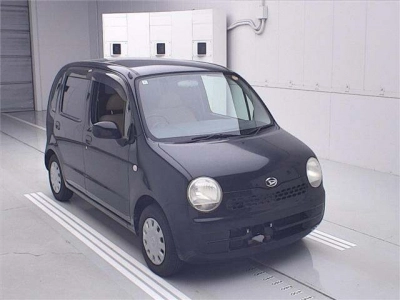 DAIHATSU MOVE LATTE